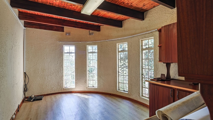 5 Bedroom Property for Sale in Protea Park North West